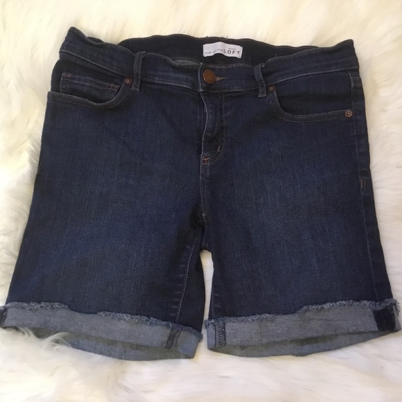 LOFT Frayed Denim Bermuda Roll Shorts Size 4 / 27 - Picture 2 of 8